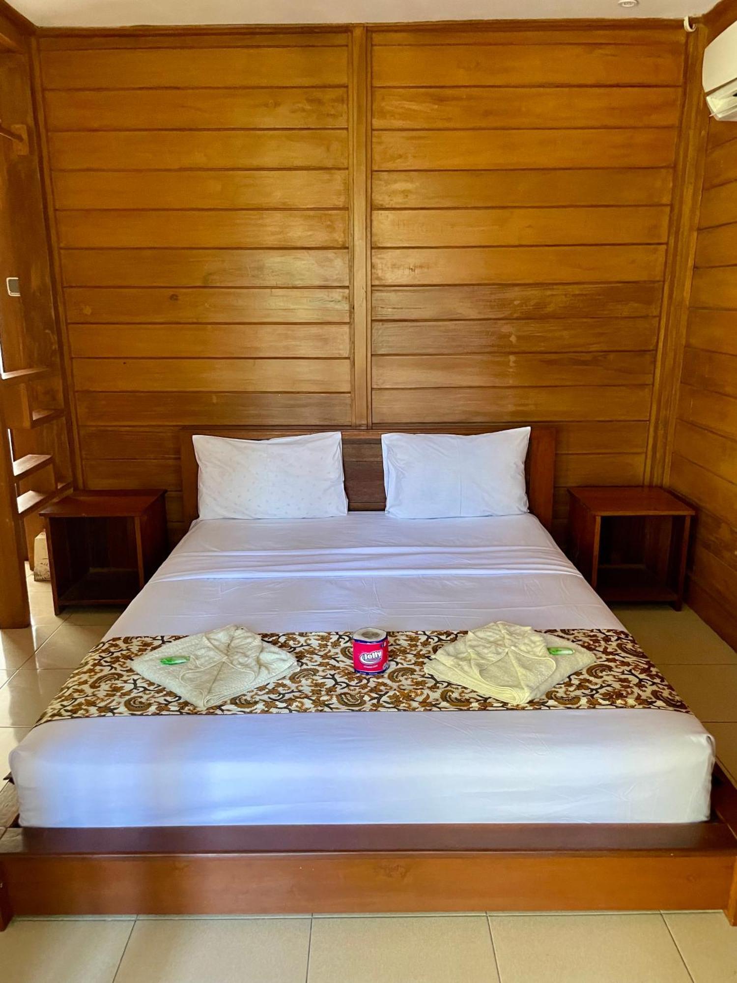 The Exile Sunsetpoint Hotel Quần đảo Gili Ngoại thất bức ảnh