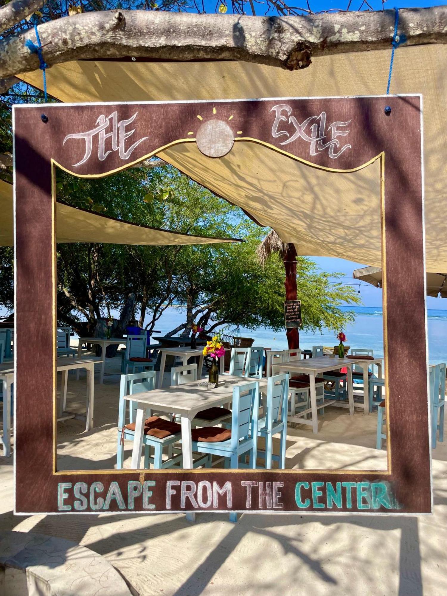 The Exile Sunsetpoint Hotel Quần đảo Gili Ngoại thất bức ảnh