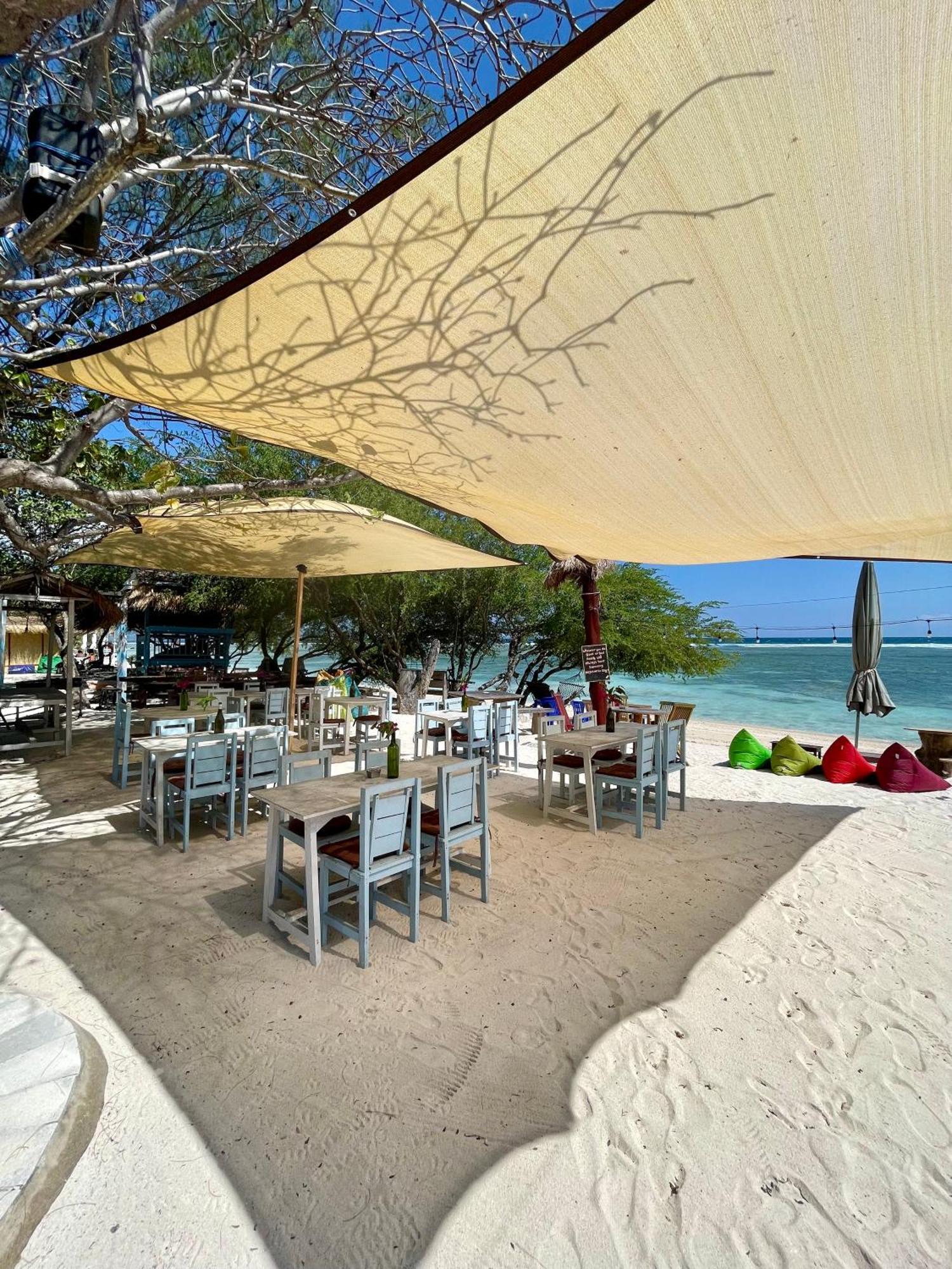 The Exile Sunsetpoint Hotel Quần đảo Gili Ngoại thất bức ảnh